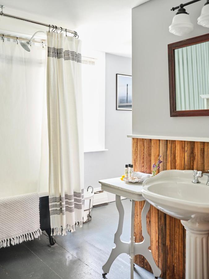 Cedar Hill Farm B & B Essex Екстериор снимка